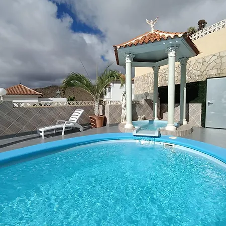 Ocean View, Air-condition, Swimming Pool Willa *